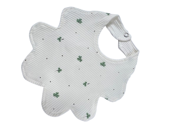 پیشبند نوزادی طرح  برگ سبز دانالو Danaloo