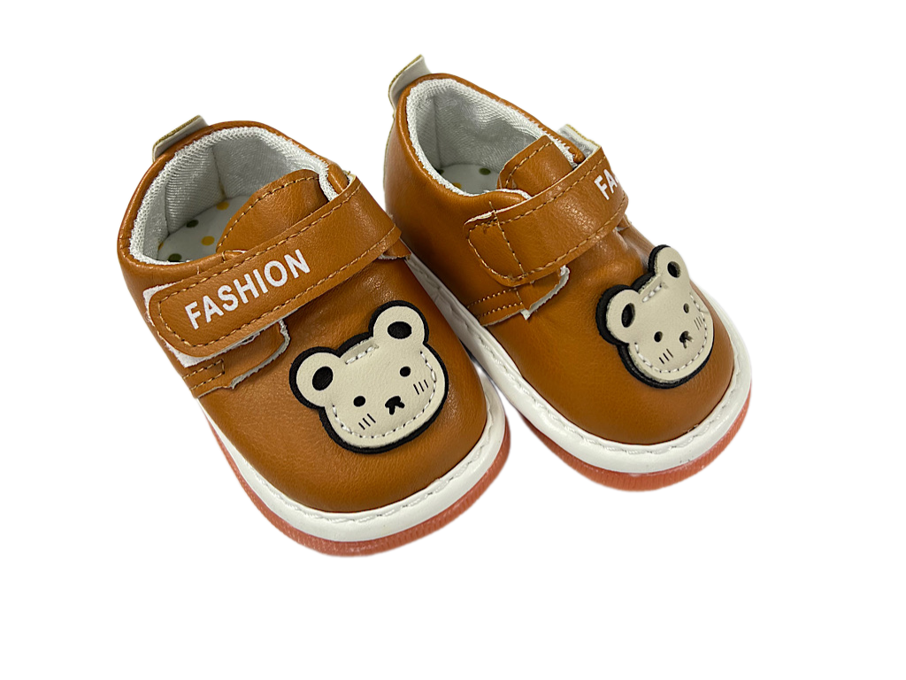 کفش سوتی و جغجغه ای نوزادی شتری رنگ مدل خرس