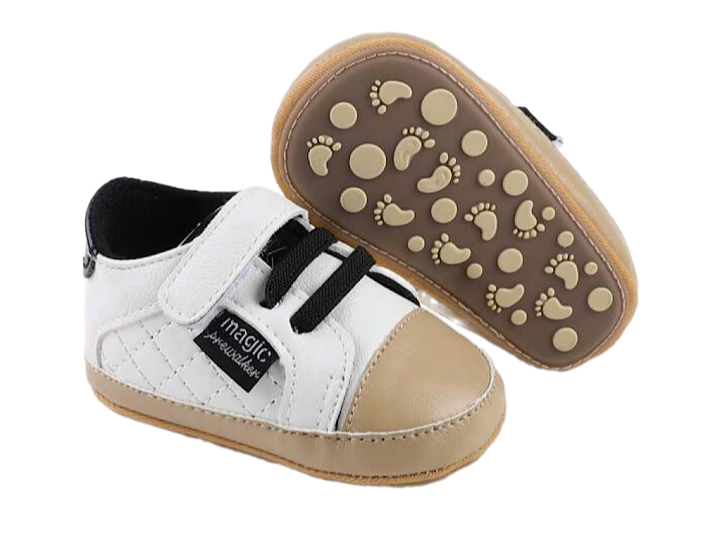 پاپوش استپ دار نوزادی طرح آل استار سفید و نسکافه ای 