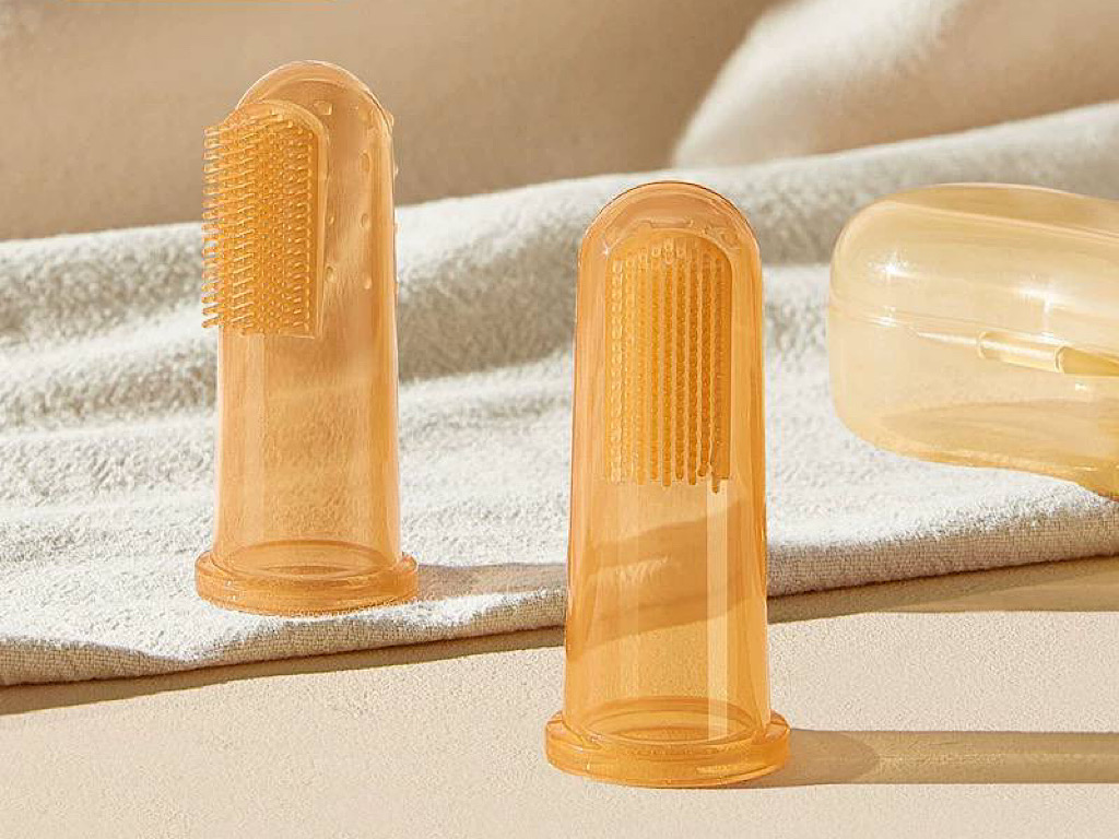 مسواک انگشتی طرح هی اور شی  قابدار