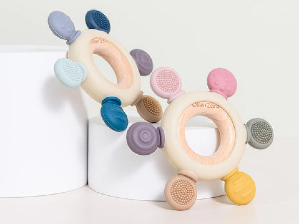 دندانگیر با حلقه چوبی و روکش سیلیکونی نوزادی طرح فرمان کشتی