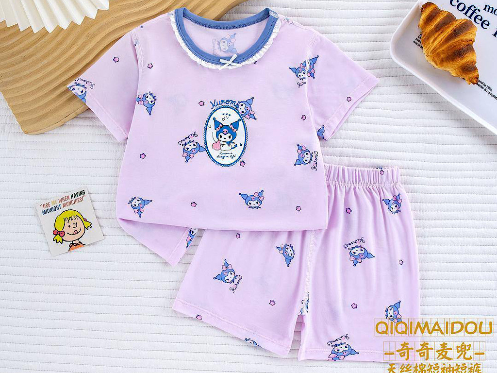 تیشرت و شلوارک راحتی دخترانه طرح کرومی