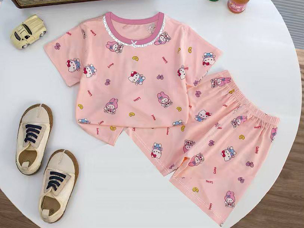 تیشرت و شلوارک راحتی دخترانه طرح کیتی