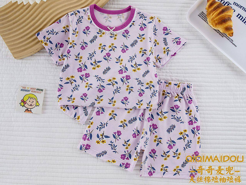 تیشرت و شلوارک راحتی یاسی رنگ دخترانه طرح گل