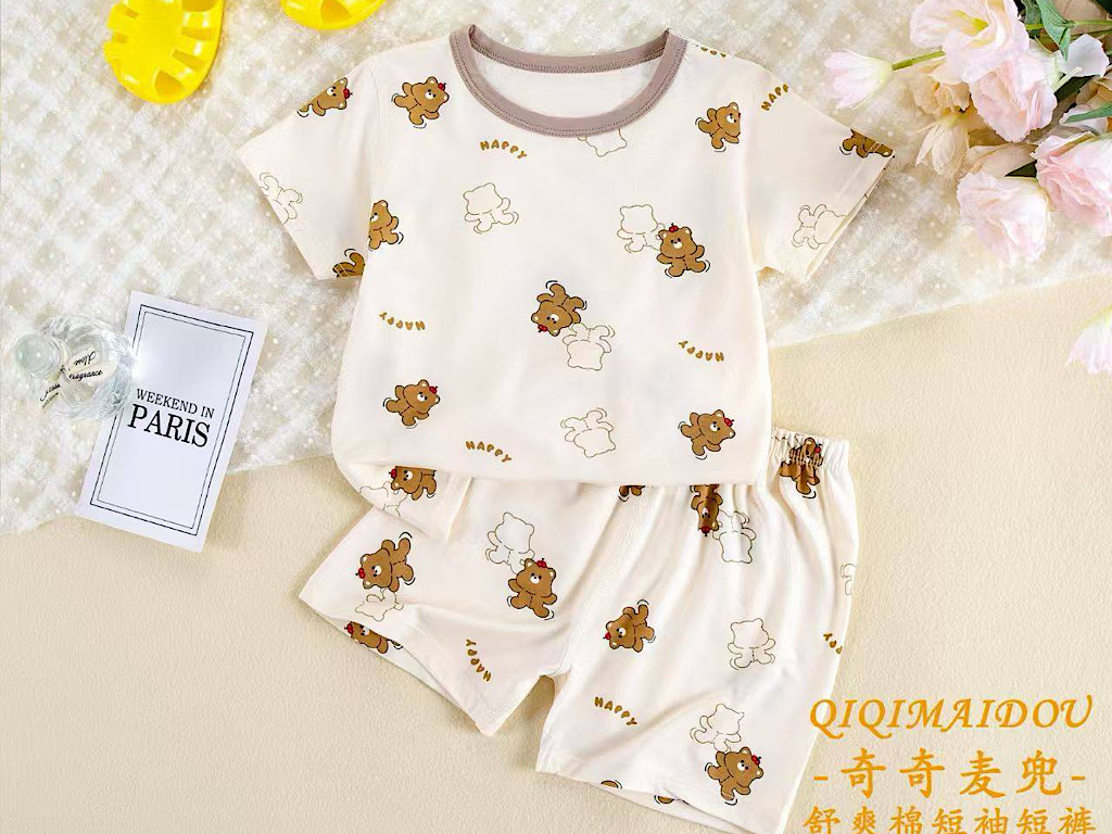 تیشرت و شلوارک راحتی کرم رنگ دخترانه طرح تدی