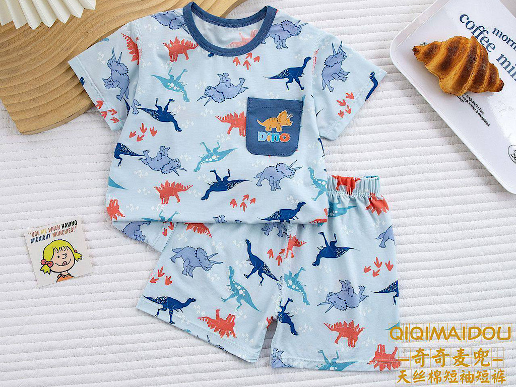 تیشرت و شلوارک راحتی آبی رنگ  طرح دایناسور