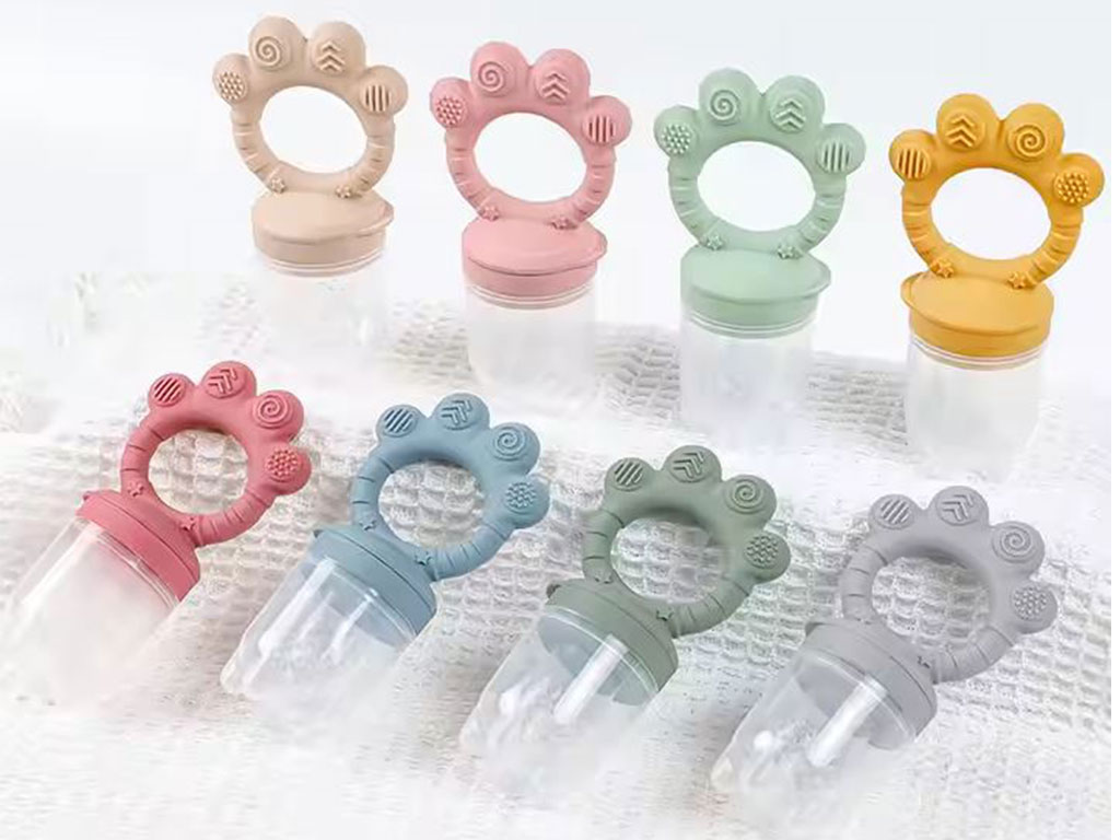 توری میوه خوری سیلیکونی طرح دار دارای دسته و قاب