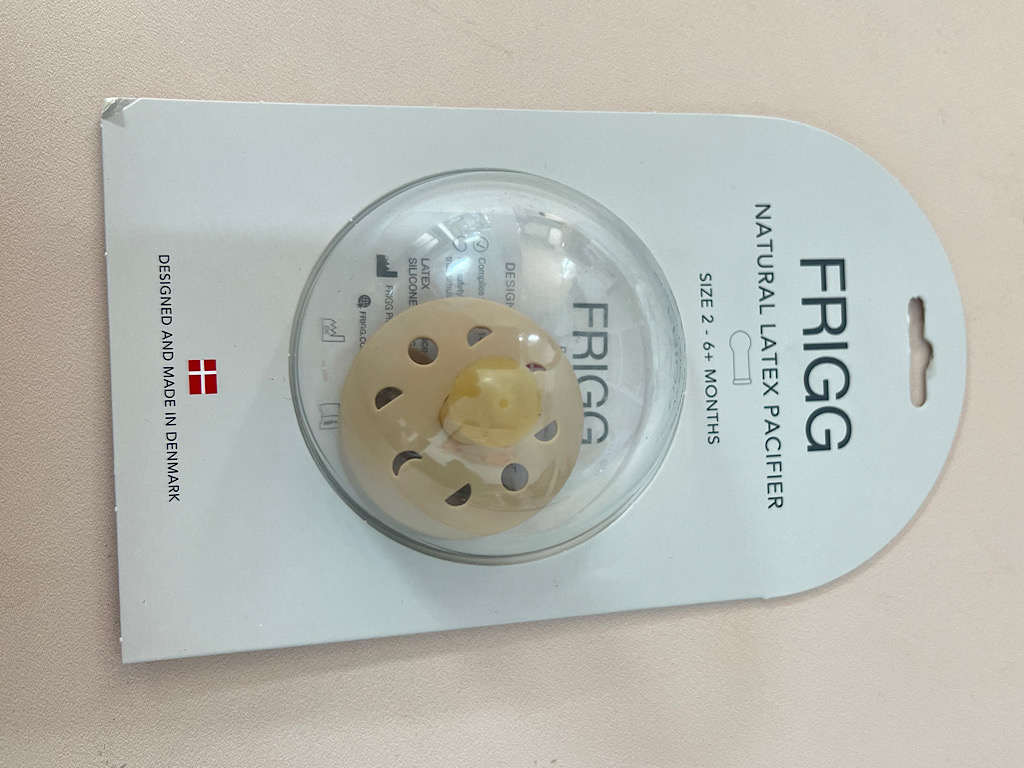 پستانک سیلیکونی سایز دو بالای 6 ماه ماه فریگ FRIGG