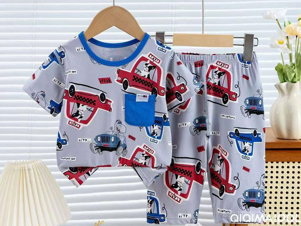 تیشرت و شلوارک بلند راحتی رنگ طوسی طرح تاکسی