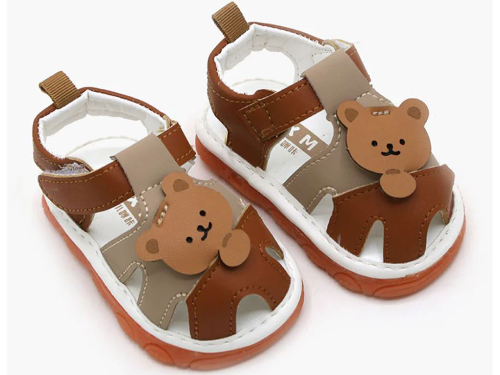 کفش سوتی و جغجغه ای نوزادی رنگ کرم-قهوه ای طرح خرس