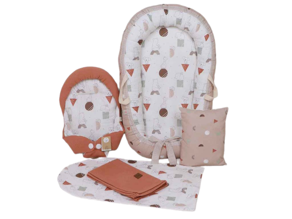 ست تشک لبه دار و آغوشگیر (قنداق سوئیسی) با بالشت و روانداز و زیرانداز تعویض طرح سیرک  الا ELA