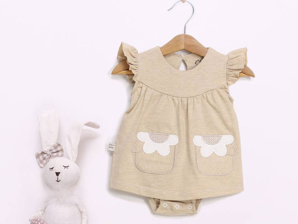 سارافون بادی نوزاد و کودک رنگ کرم نسکافه ای طرح گل های تکه دوزی شده آی نور بیبی inoor baby