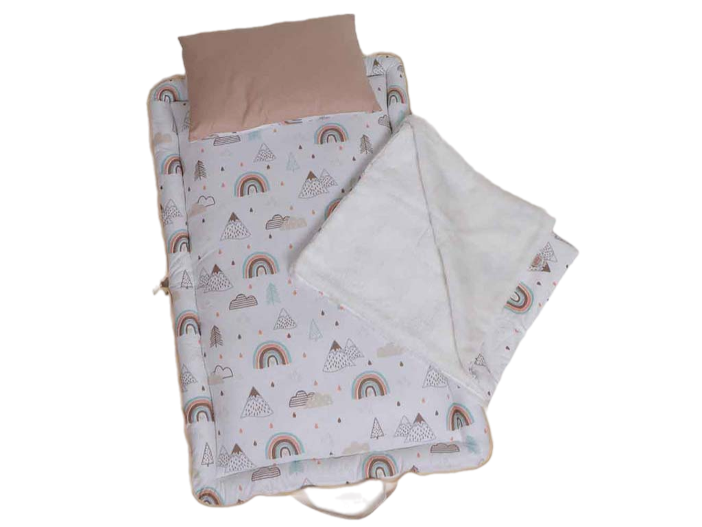 سرویس خواب دم دستی مسافرتی نوزادی مجموعه 3 عددی تشک، لحاف و بالشت با بسته بندی کیفی طرح  رنگین کمان سبزآبی و نسکافه ای الا ELA