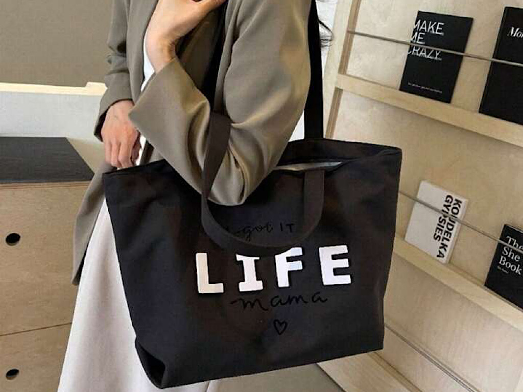 کیف لوازم مادر و  نوزاد دسته دار برند  Life