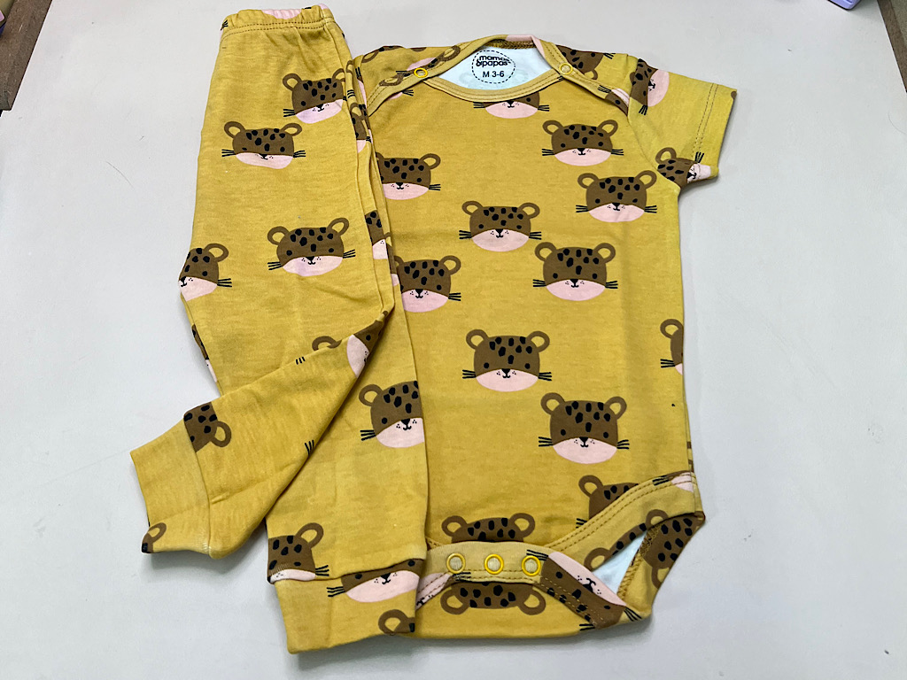 بادی آستین کوتاه و شلوار دخترانه نوزادی ماماس اند پاپاس Mamas & papas