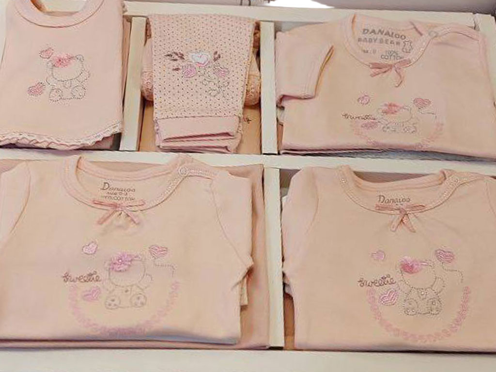 ست بیمارستانی 19 تکه نوزادی رنگ صورتی طرح خرس دانالو Danaloo