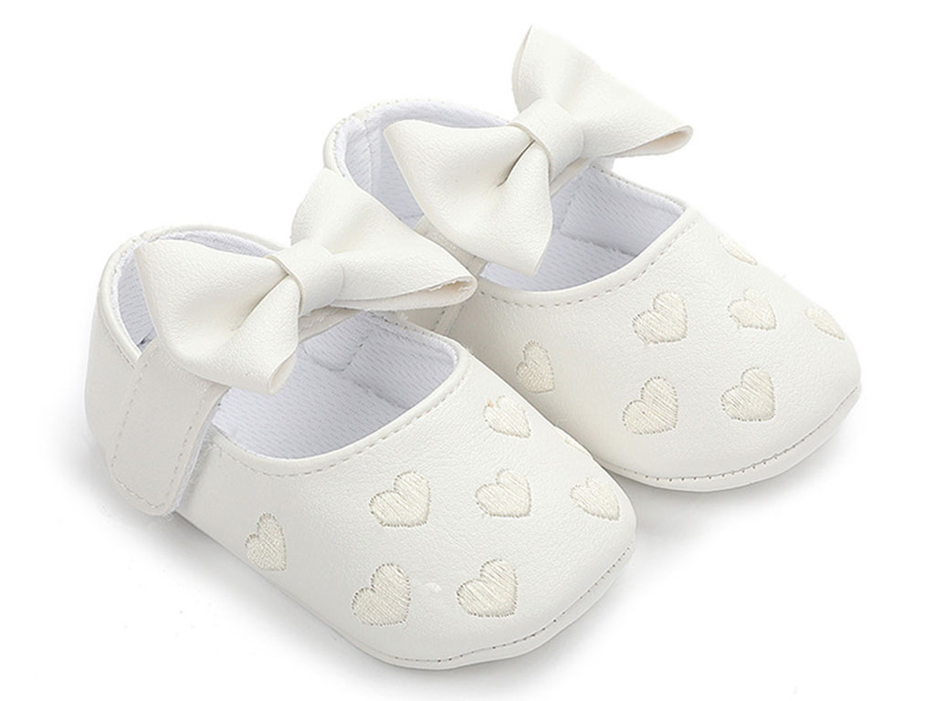 پاپوش استپ دار نوزادی دخترانه طرح پاپیون قلبی