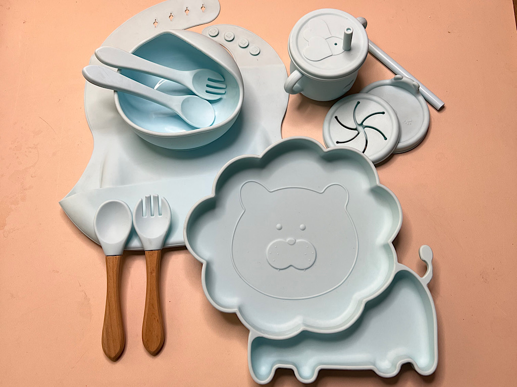 ست ظرف غذا سیلیکونی دوازده تکه طرح شیر BABY