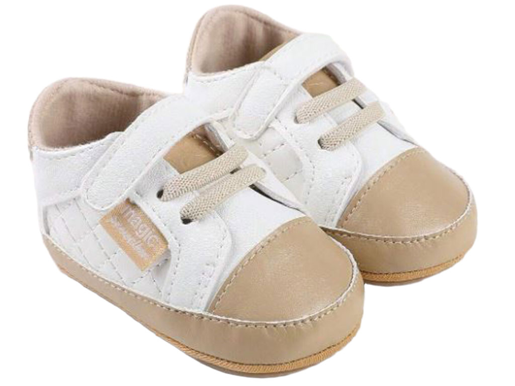 پاپوش استپ دار نوزادی رنگ سفید نسکافه ای