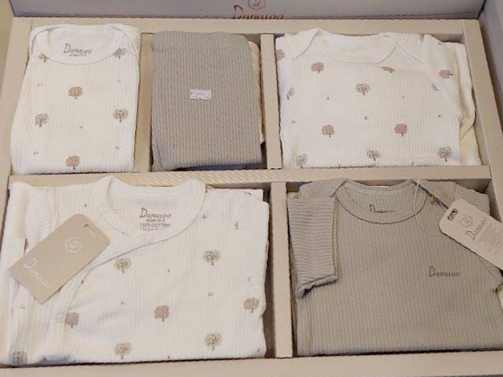 ست بیمارستانی 19 تکه نوزادی طرح درخت دانالو Danaloo