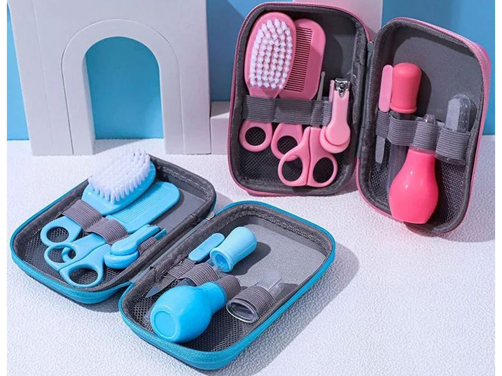 ست بهداشتی و لوازم مراقبتی با ناخن گیر نوزاد 8 تکه به همراه کیف بیبی کر Baby care