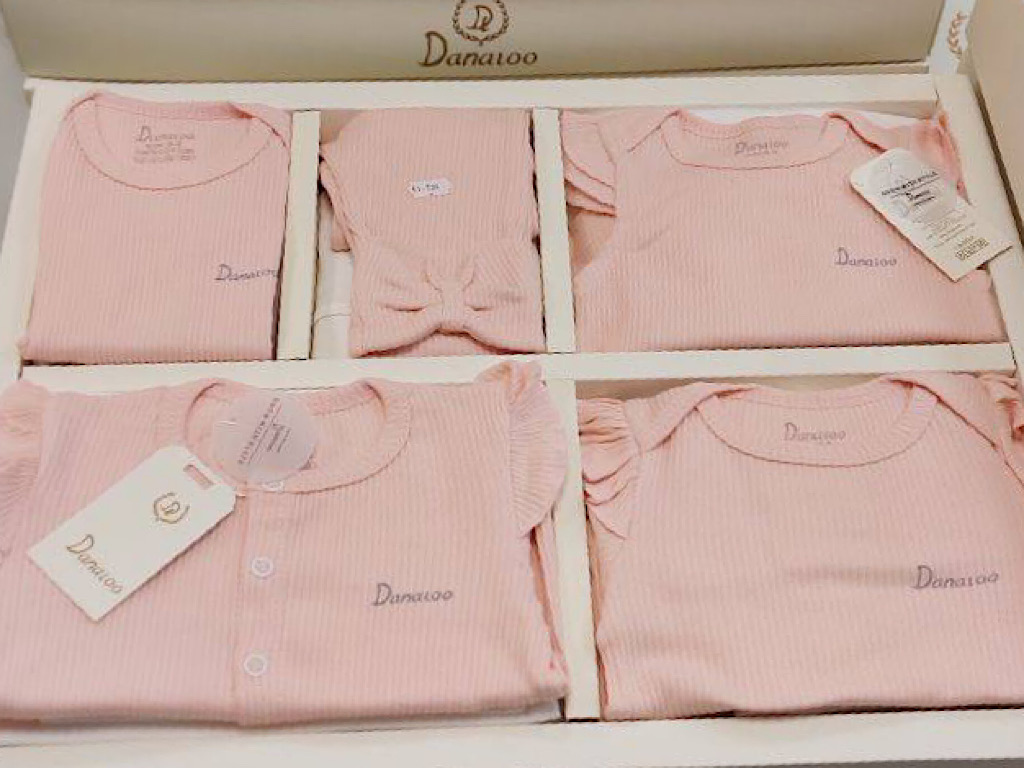 ست بیمارستانی 19 تکه نوزادی دخترانه طرح آکاردئونی دانالو Danaloo