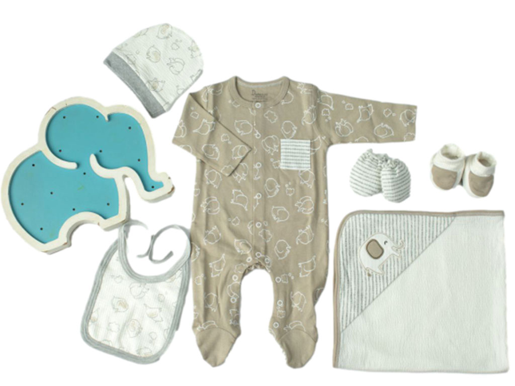 ست بیمارستانی 7 تکه رنگ شیری نسکافه ای طرح فیل کوچک دانالو danaloo