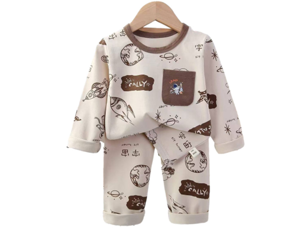 بلوز و شلوار راحتی پسرانه رنگ کرم طرح فضانورد