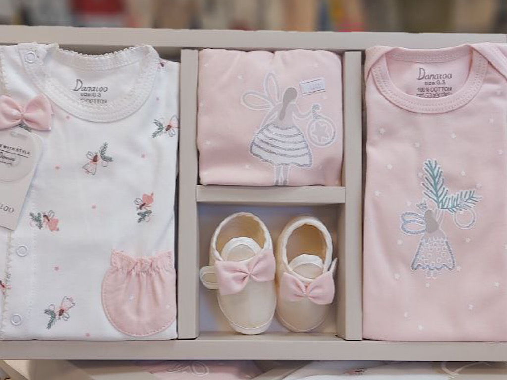 ست بیمارستانی 9 تکه نوزادی طرح فرشته مهربان دانالو Danaloo