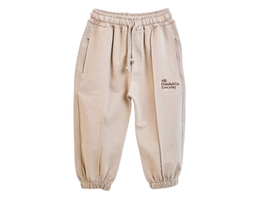 شلوار راحتی دورس مدل جاگر رنگ کرم خاکی طرح friends and co بشیر Bashir