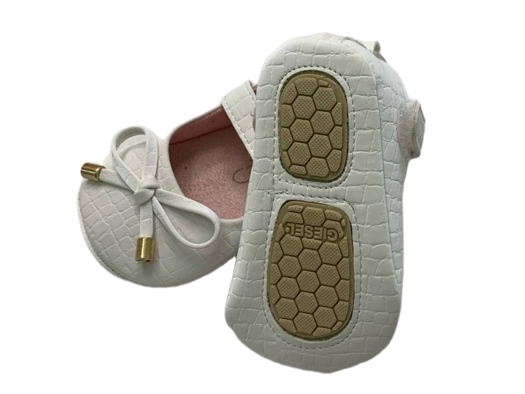 پاپوش استپ دار نوزادی دخترانه رنگ سفید طرح پاپیون باریک مدل چسبی