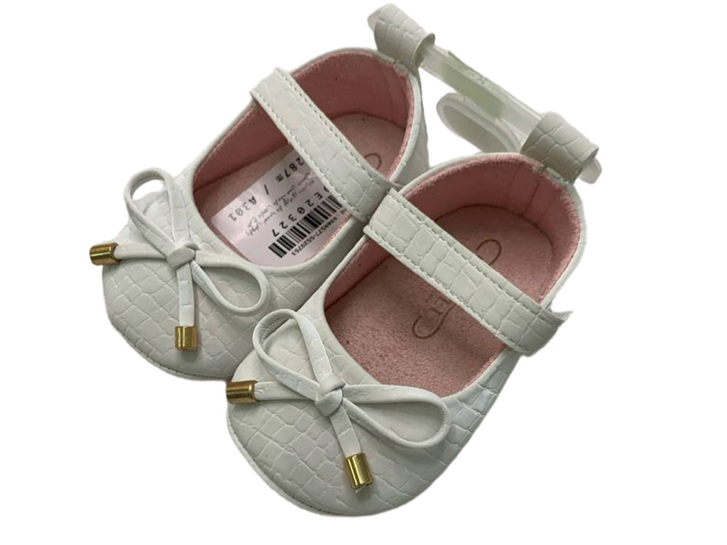 پاپوش استپ دار نوزادی دخترانه رنگ سفید طرح پاپیون باریک مدل چسبی