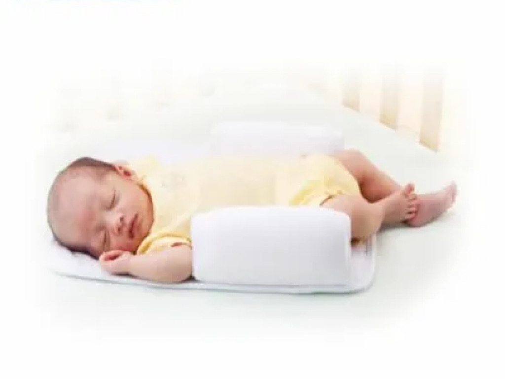 تشک غلت گیر نوزادی آنتی رفلاکس به همراه پد ضربه گیر فرست یرز  FIRST YEARS