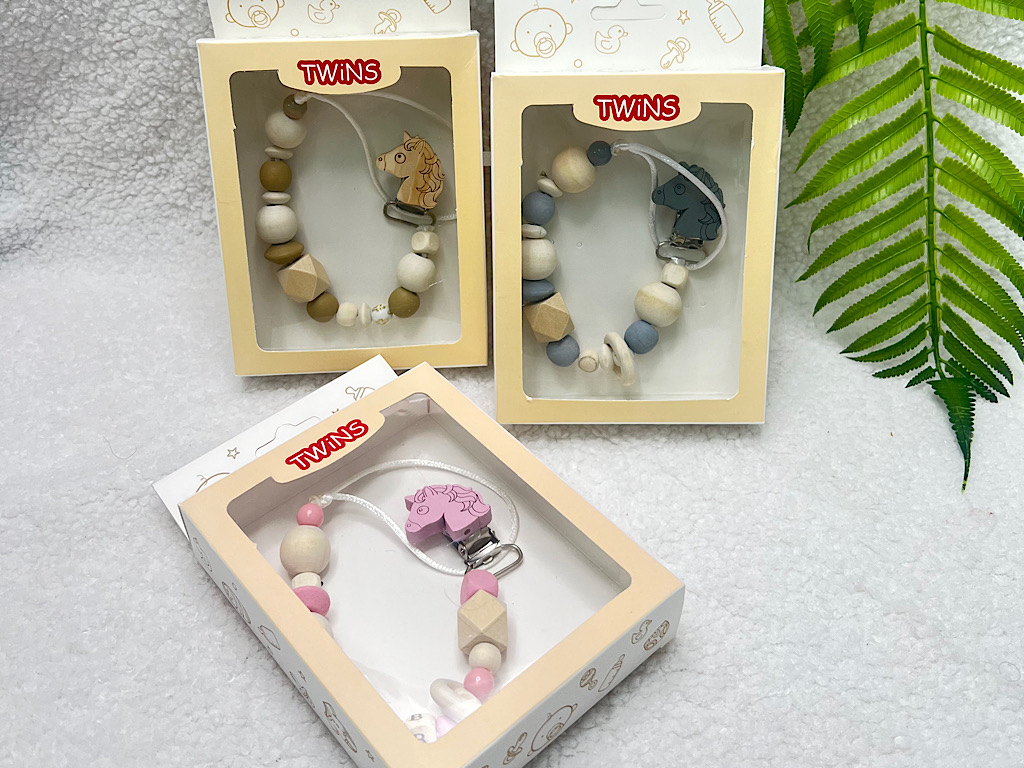 بند پستانک چوبی نوزادی  TWINS