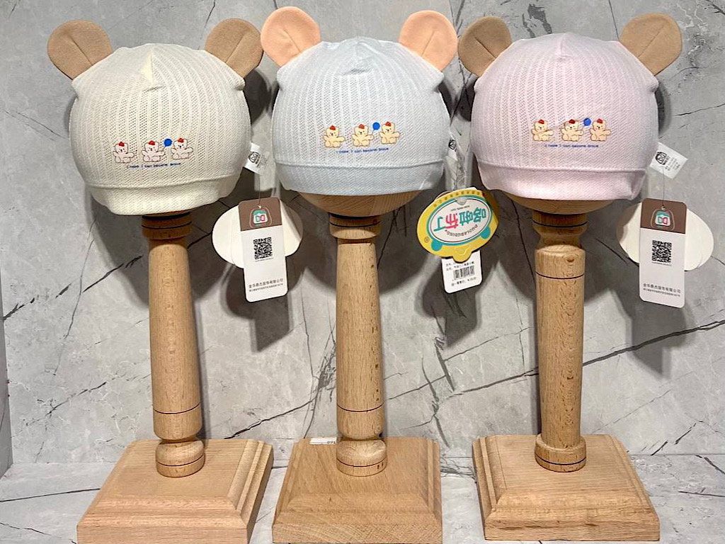 کلاه نخی نوزادی گوشدار با طرح خرس  سایز 0-3 ماه  Dudula