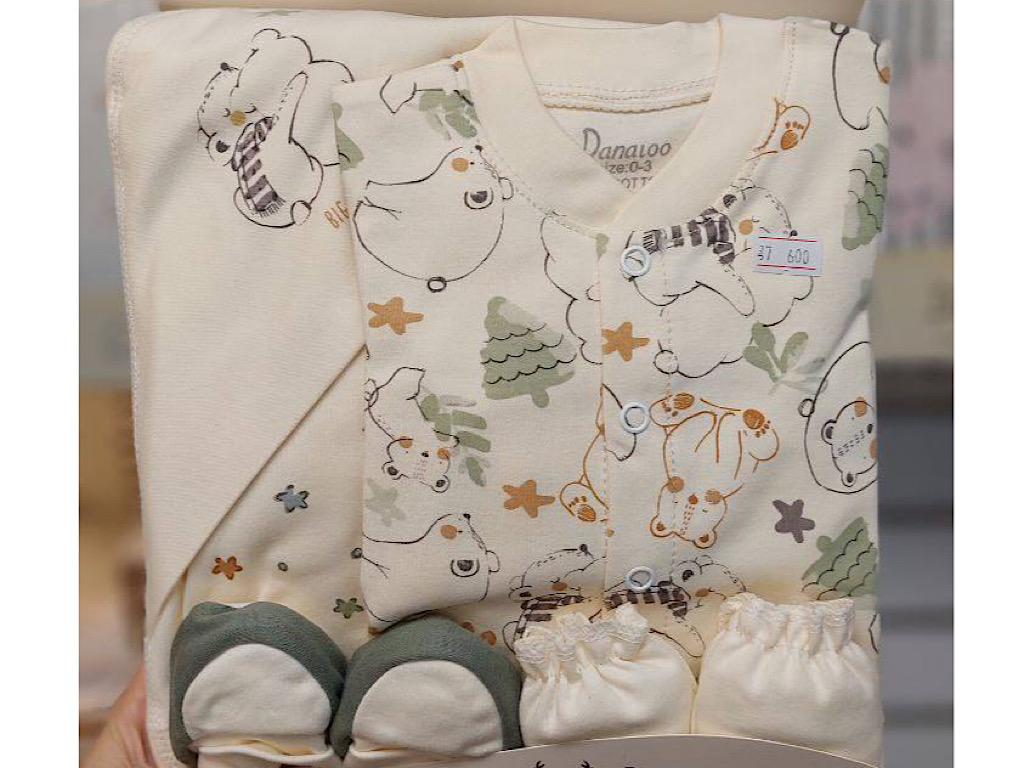 ست بیمارستانی 7 تکه طرح گل و حیوانات دانالو danaloo