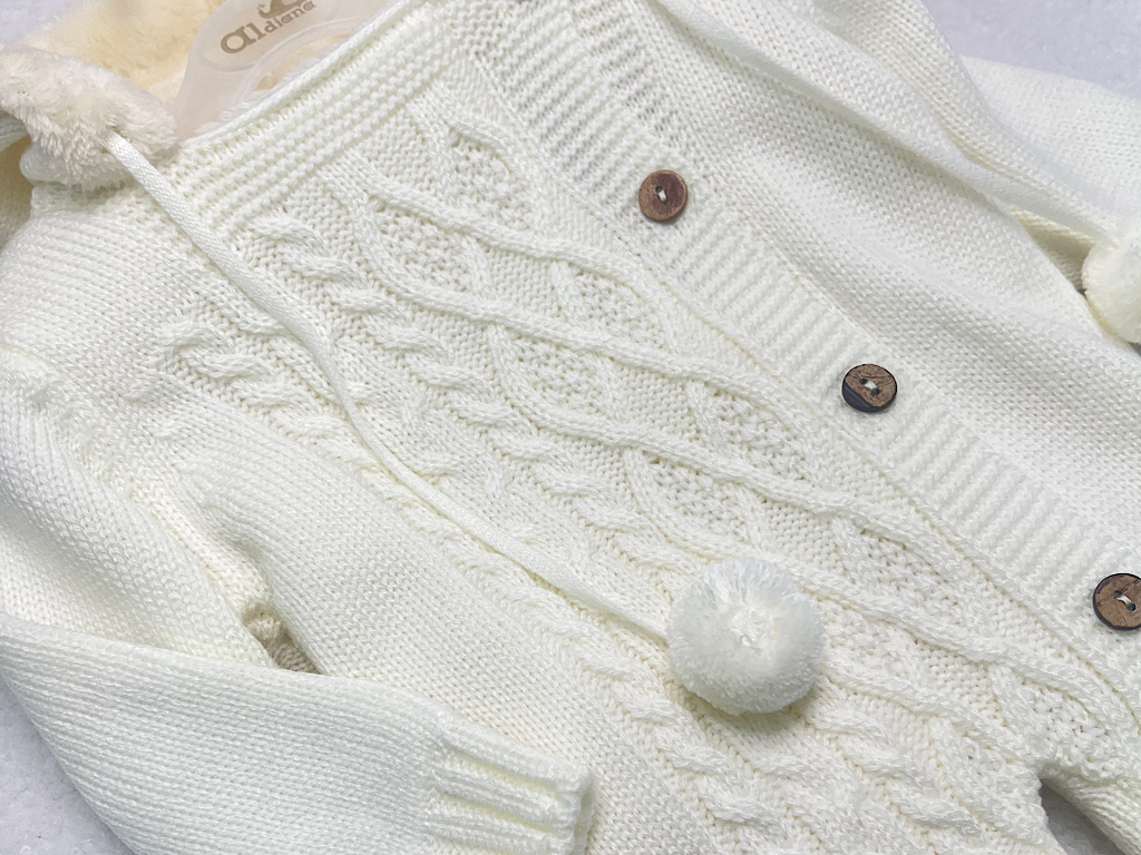 سرهمی بافت توکرکی نوزادی با کلاه خزدار شیری رنگ Aldiana