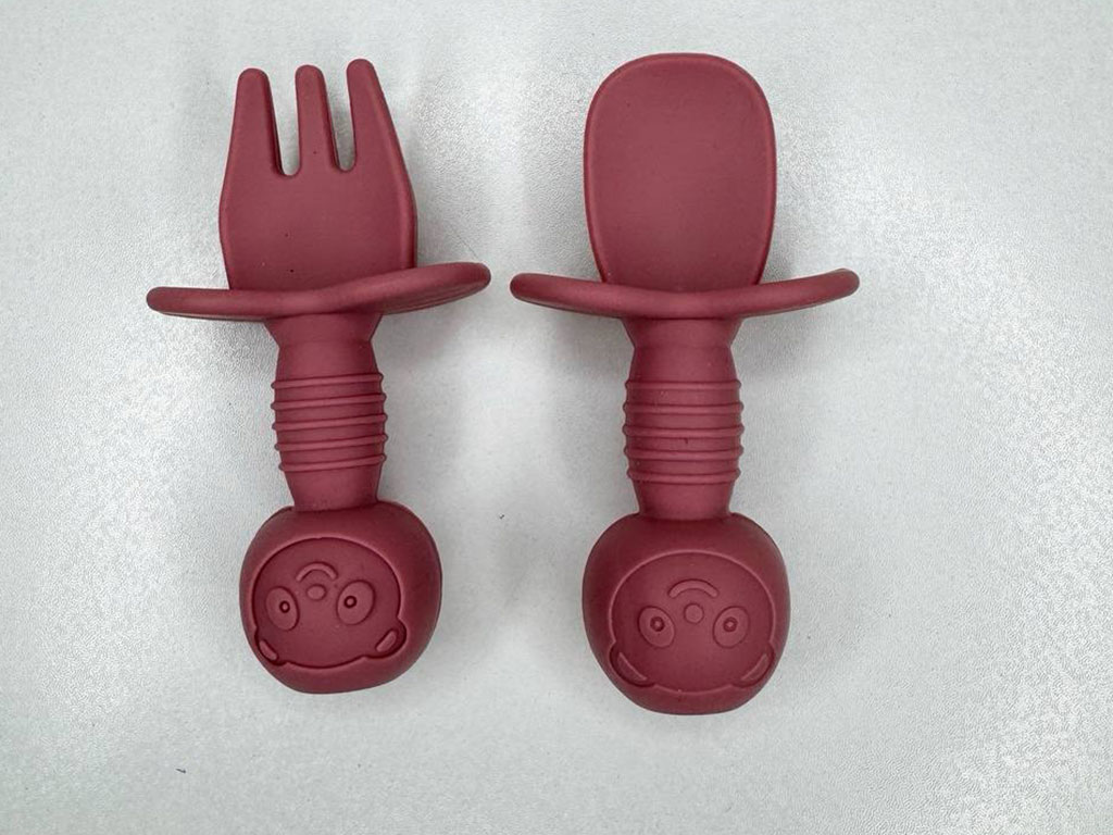 ست قاشق و چنگال سیلیکونی پستونکی