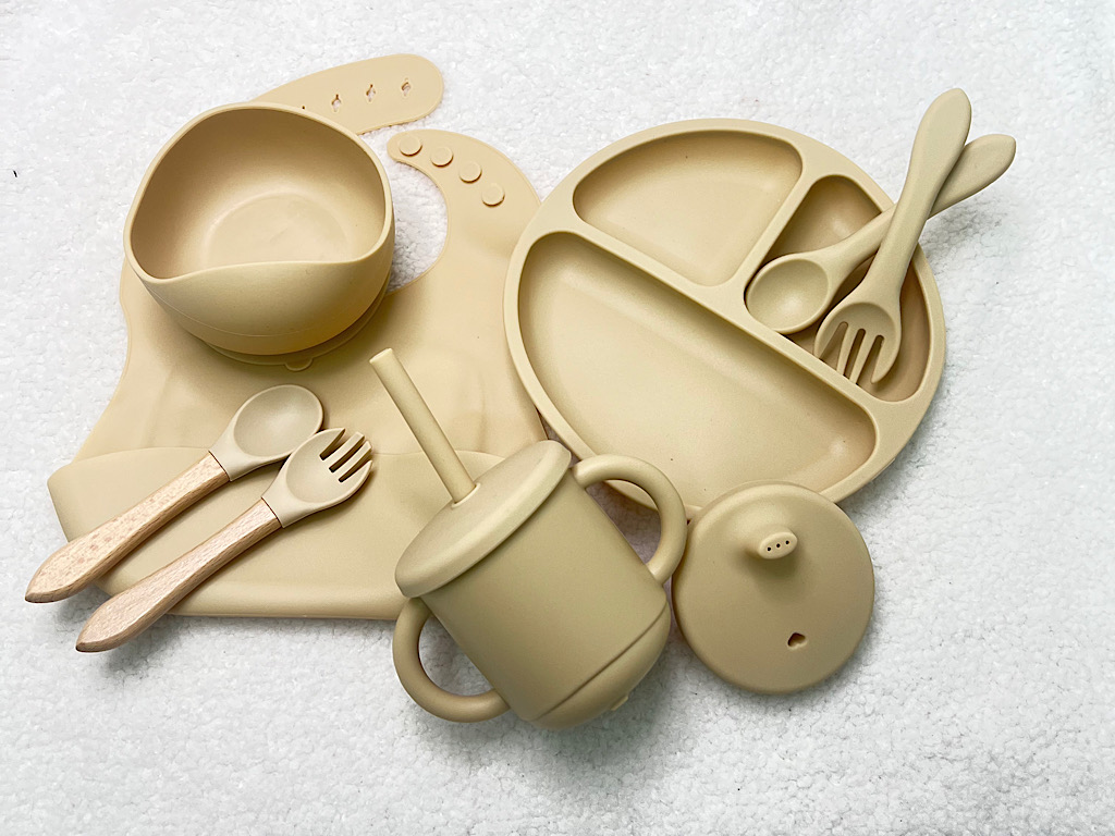 ست ظرف غذا سیلیکونی 11  تکه