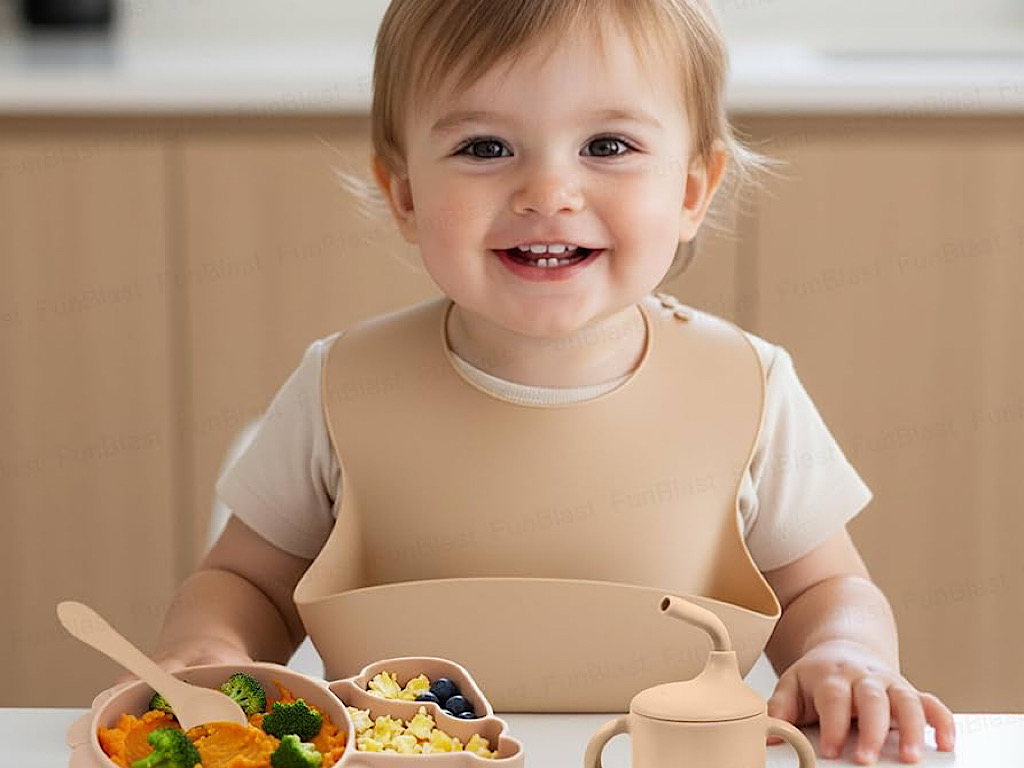 ست ظرف غذا سیلیکونی 9 تکه طرح شیر