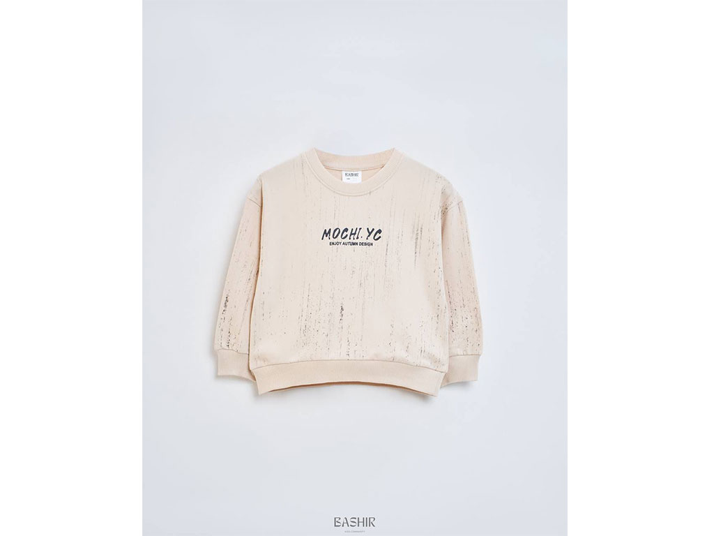 بلوز آستین بلند دورس رنگ  کرم چاپی طرح mochi.yc  بشیر Bashir