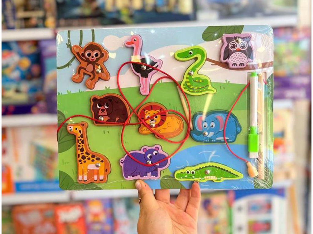 پازل چوبی برجسته و ماهیگیری پشت تخته وایت برد