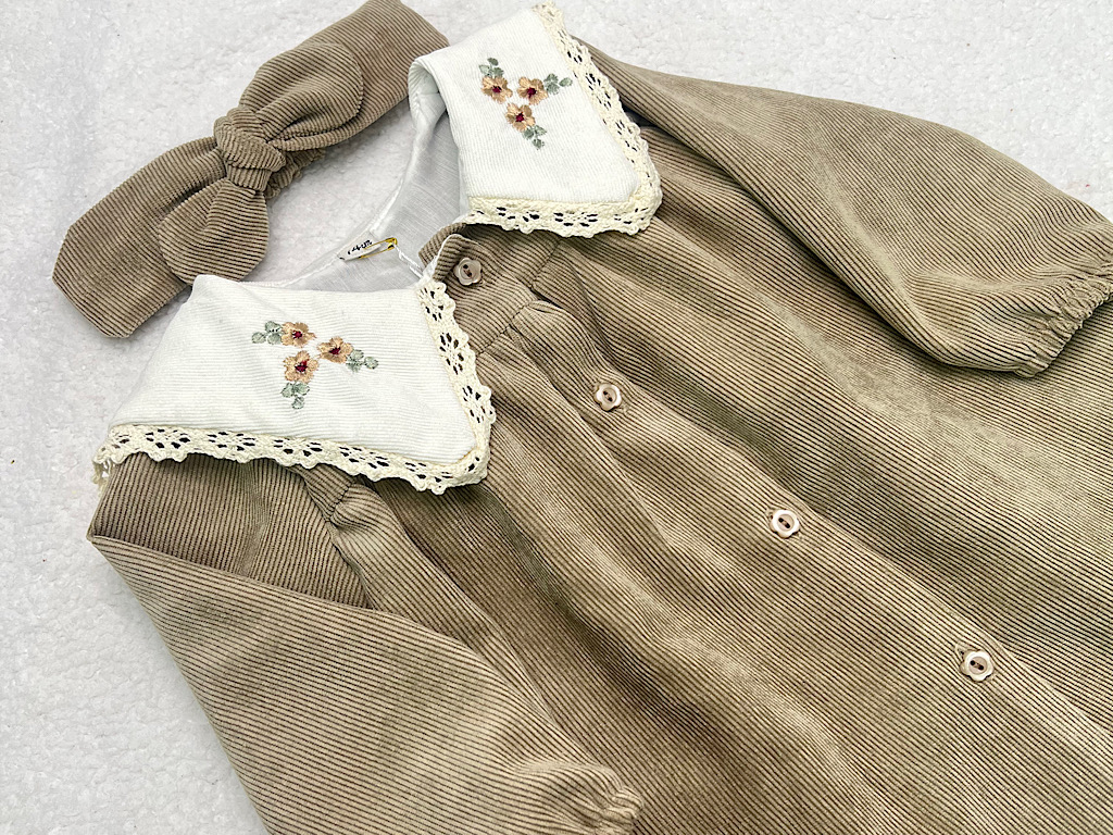 پیراهن دخترانه جنس مخمل کبریتی یقه گلدوزی  ماشی