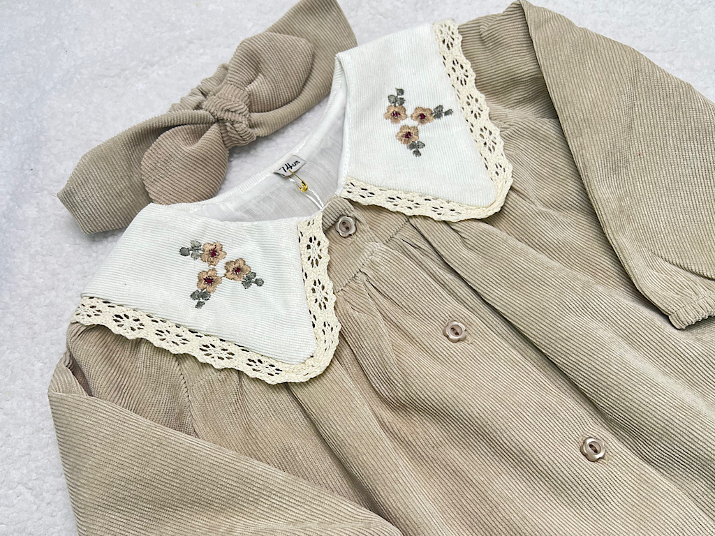 پیراهن دخترانه جنس مخمل کبریتی یقه گلدوزی  کرم روشن