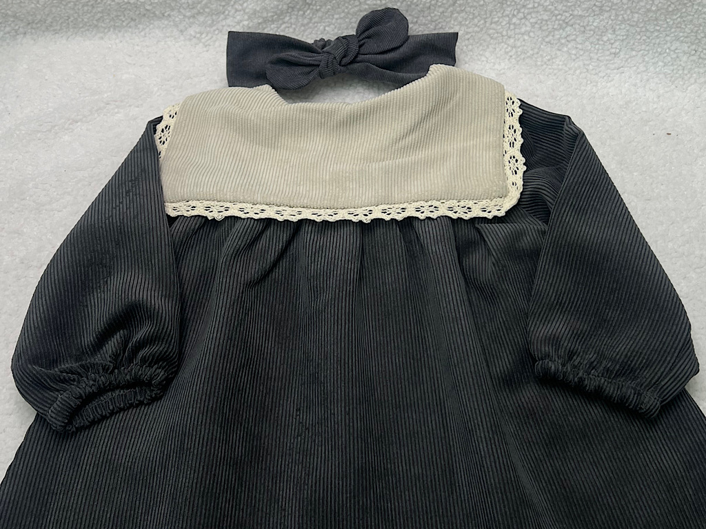 پیراهن دخترانه جنس مخمل کبریتی یقه گلدوزی  طوسی تیره