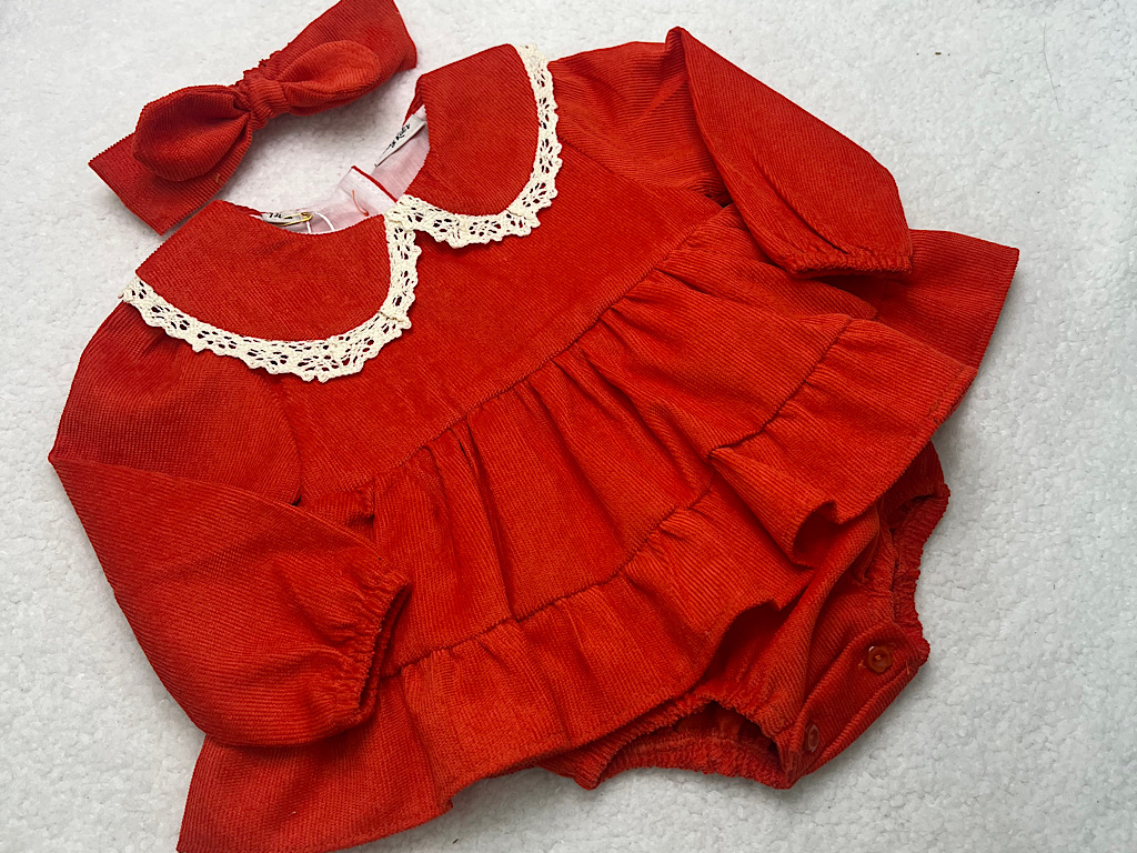 پیراهن زیر دکمه  دخترانه جنس مخمل کبریتی  قرمز روشن