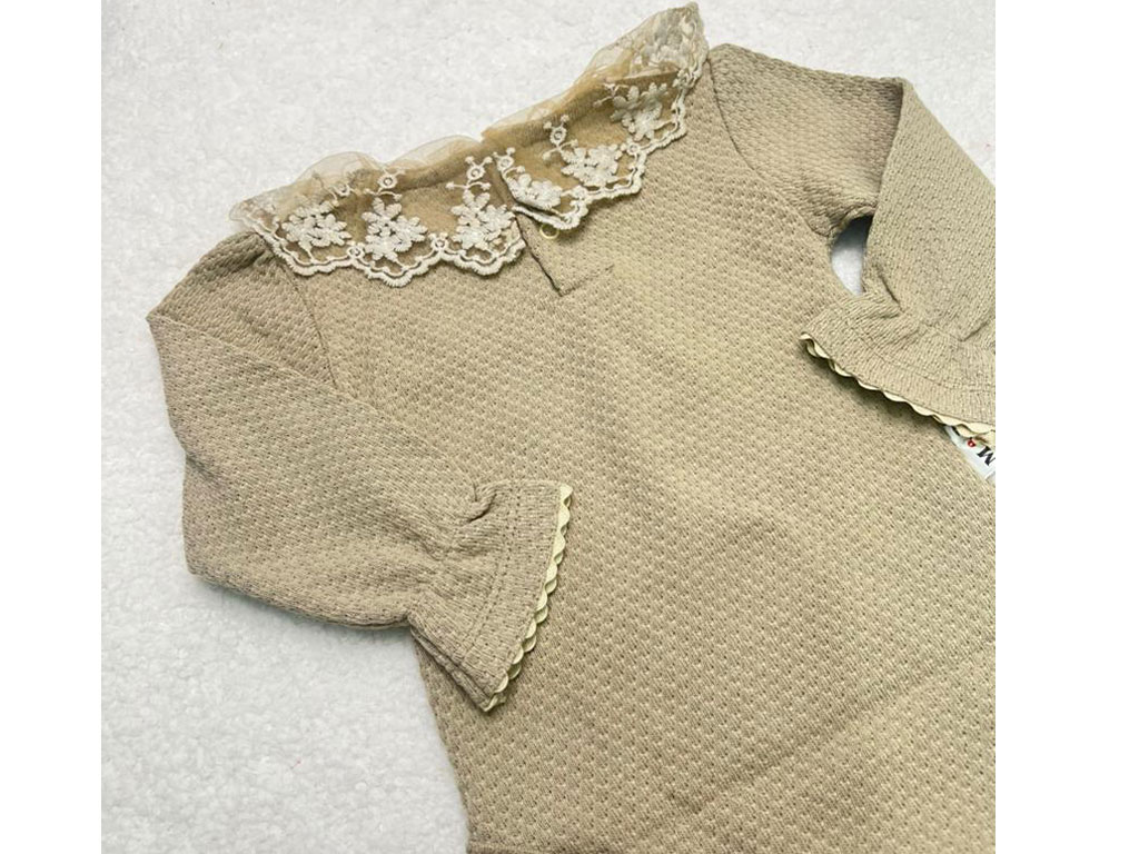 بادی آستین بلند نوزادی دخترانه رنگ خاکی  یقه توری