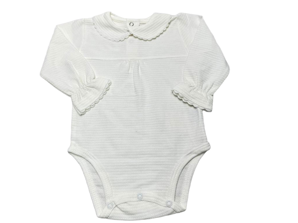 بادی آستین بلند نوزادی دخترانه رنگ شیری یقه BB