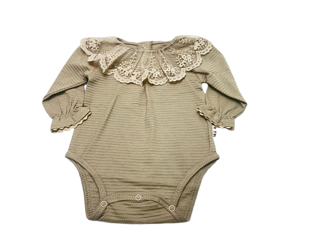 بادی آستین بلند نوزادی دخترانه رنگ نسکافه ای   یقه توری