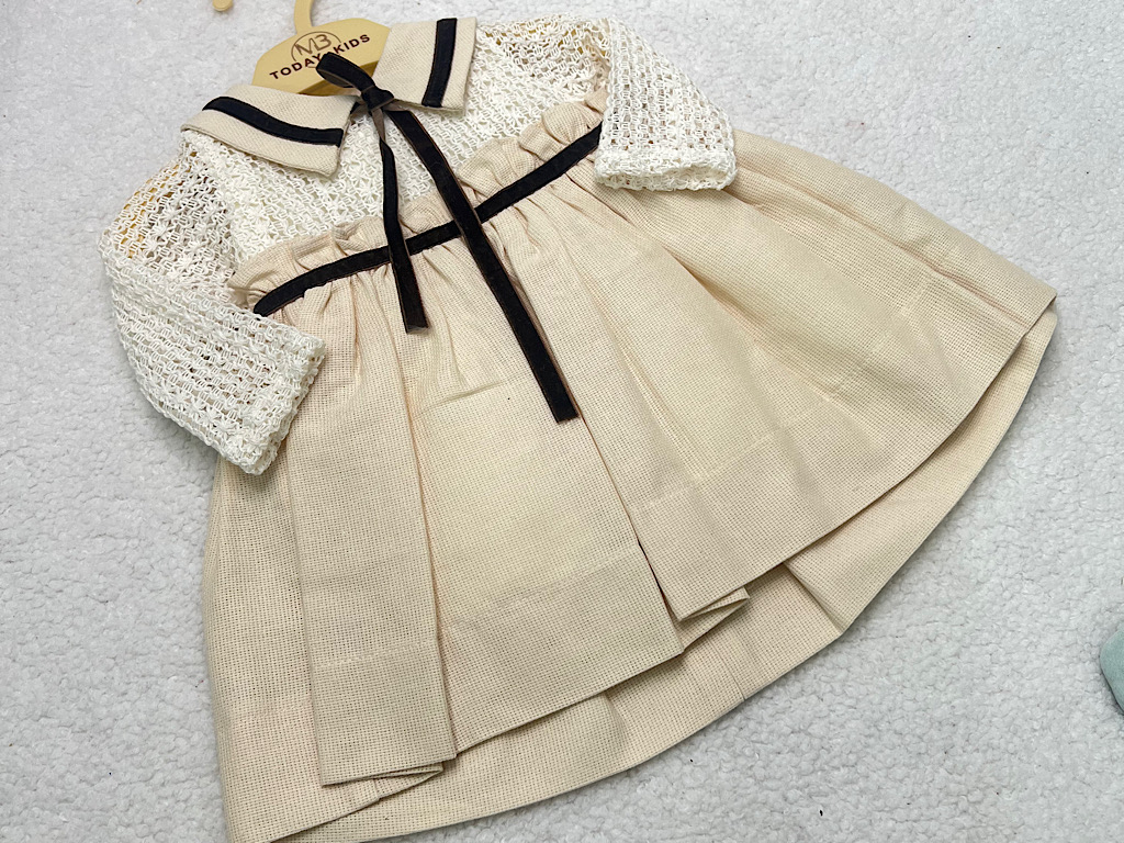 پیراهن دخترانه   بالا گیپور   روبان  قهوه ای